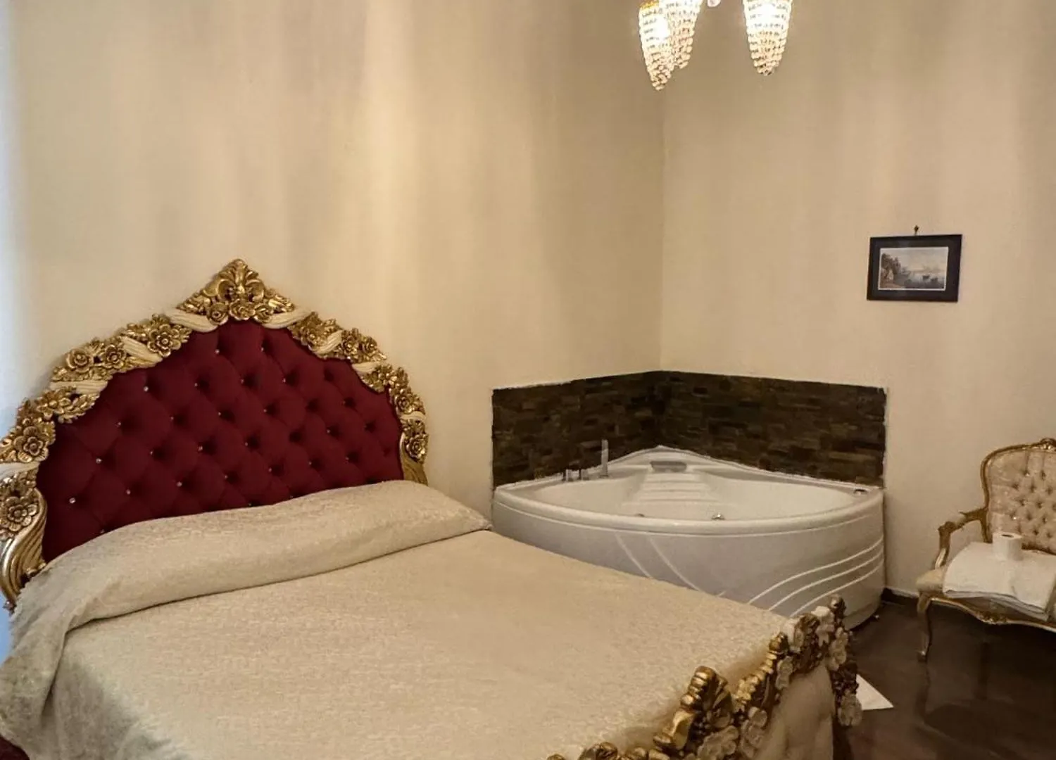 Guest House Maria Francesca 나폴리 0*,