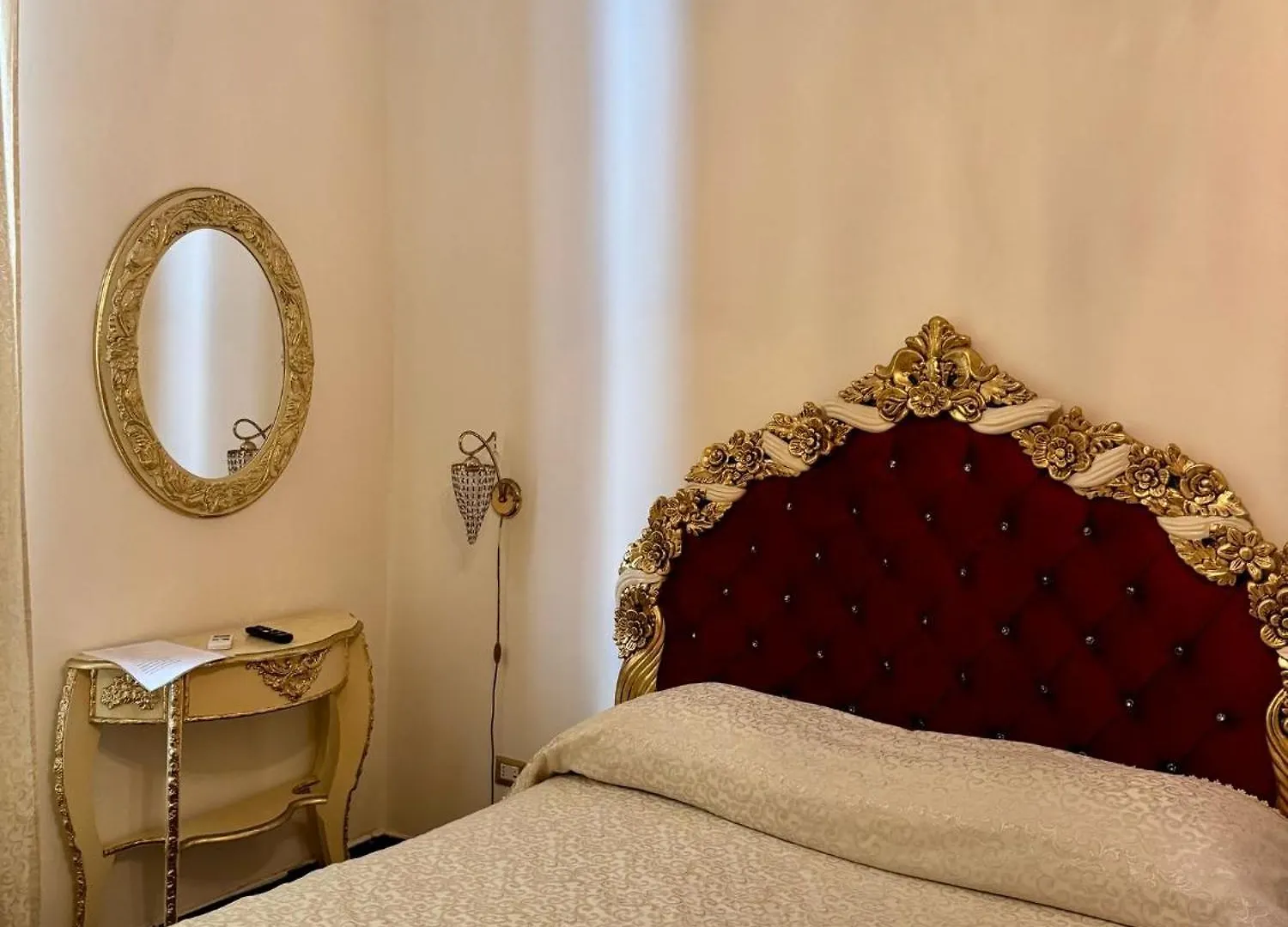 Guest House Maria Francesca 나폴리