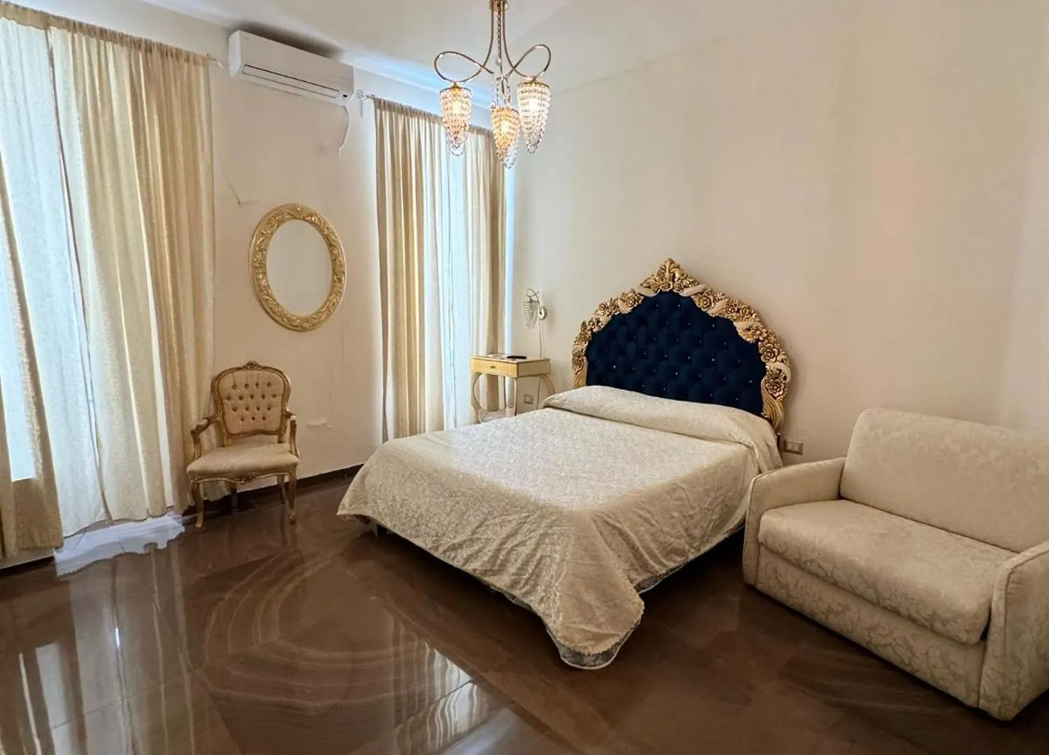 Guest House Maria Francesca 나폴리